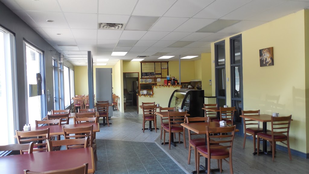 RestoPizza& ++ inc. | voisin au nord de essence Ultramar, 7320 QC-125, Chertsey, QC J0K 3K0, Canada | Phone: (450) 882-2121