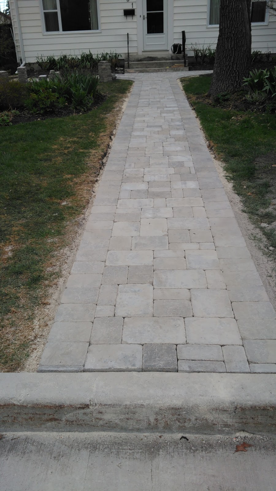 T.R. Hodgson Park | 303 Carpathia Rd, Winnipeg, MB R3N 1T2, Canada