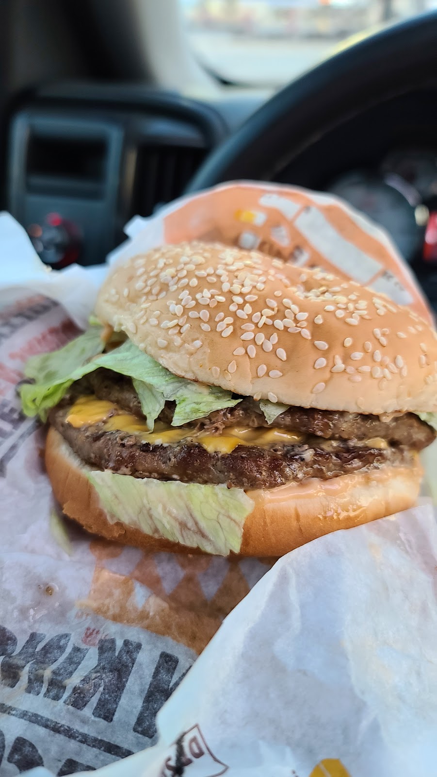 Burger King | 1430 McPhillips St, Winnipeg, MB R2V 3C5, Canada | Phone: (204) 987-8423
