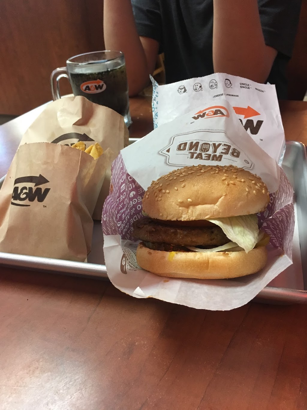 A&W Canada | 351 Argyle St S, Caledonia, ON N3W 1K7, Canada | Phone: (289) 284-1035