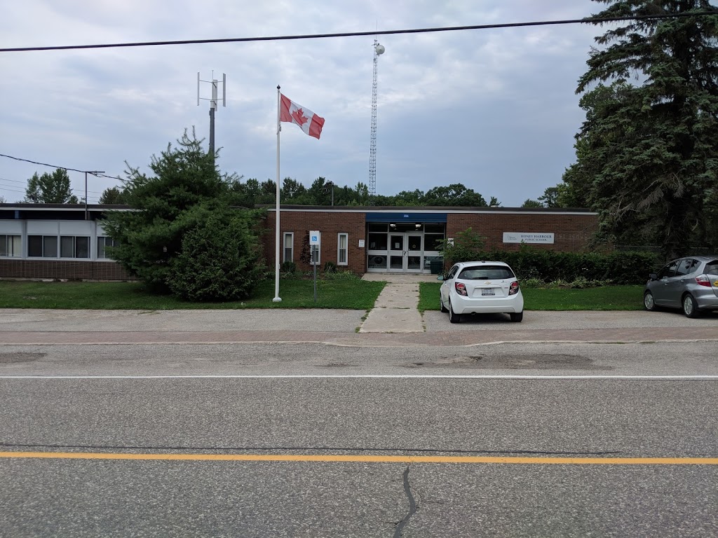 Honey Harbour Public School | 2586 Honey Harbour Rd, Honey Harbour, ON P0E 1E0, Canada | Phone: (705) 756-2433