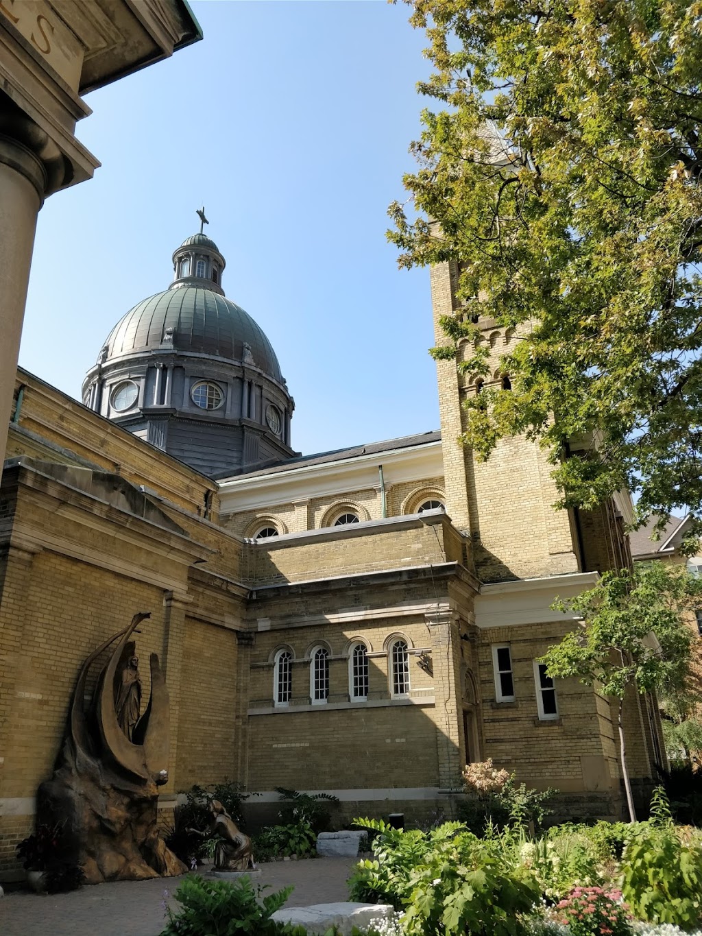 Our Lady of Lourdes | 520 Sherbourne St, Toronto, ON M4X 1K8, Canada | Phone: (416) 924-6257