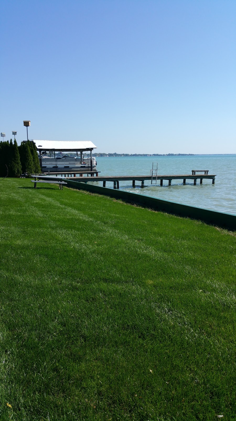 Lakeview Motel | 10161 Dixie Hwy, Ira Township, MI 48023, USA | Phone: (586) 725-0551