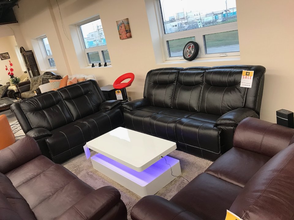 Royal Furniture | 945 King Edward St, Winnipeg, MB R3H 0P8, Canada | Phone: (431) 588-5005