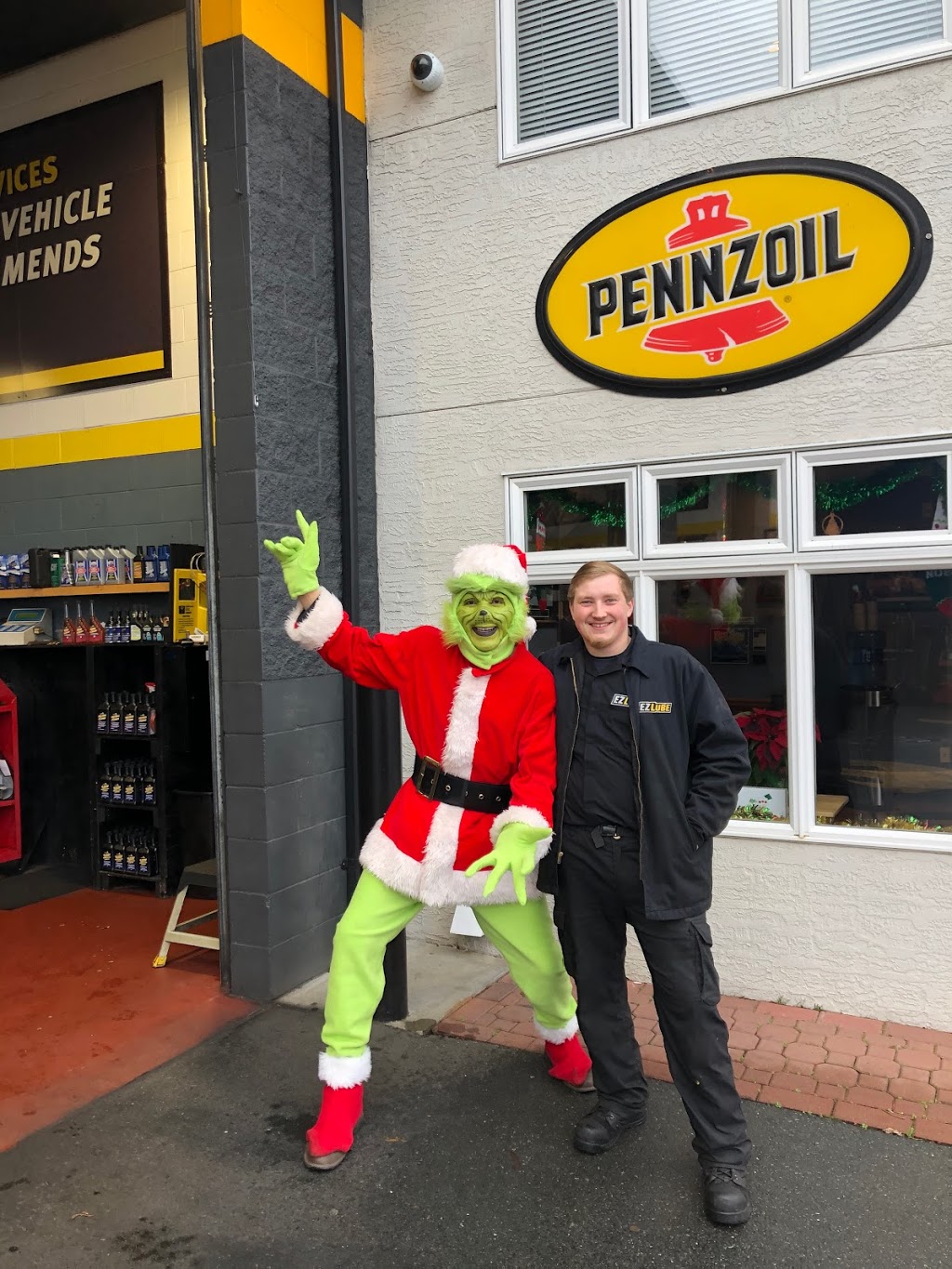 EZ Lube & Car Wash | 2988 Jacklin Rd, Victoria, BC V9B 3Y8, Canada | Phone: (250) 474-7133