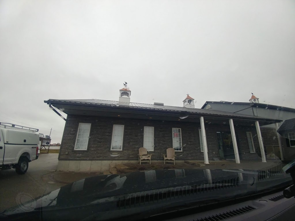 Windmill Truck Caps | 6899 Wellington Rd 7, Elora, ON N0B 1S0, Canada | Phone: (519) 846-2345