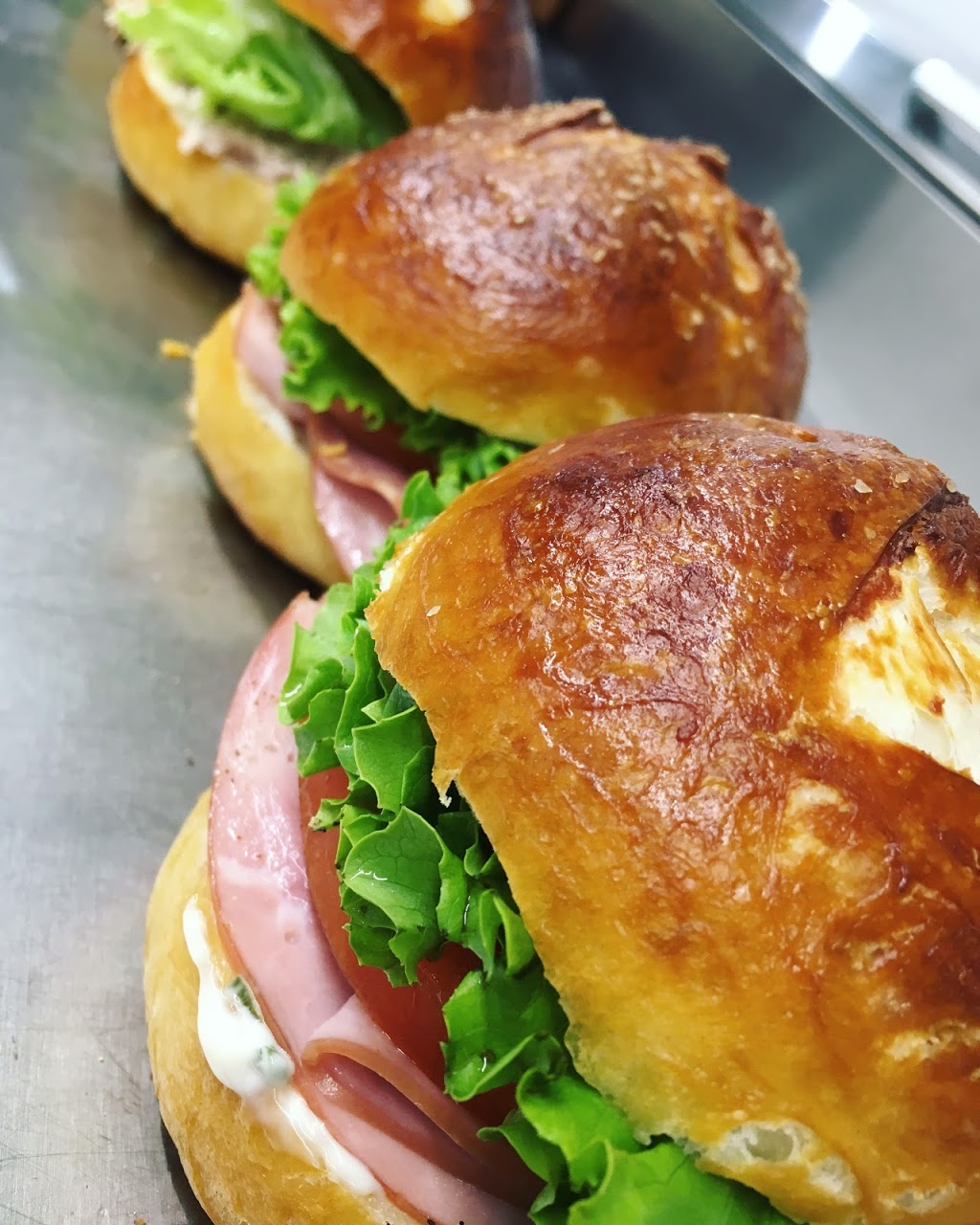 Amys Espresso Bar & Cakery | 209814 ON-26, The Blue Mountains, ON L9Y 3Z2, Canada | Phone: (705) 444-3232