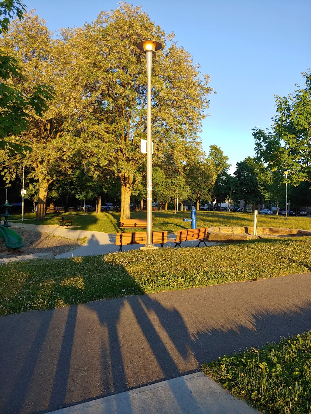 Wadsworth Park | 120 Connolly St, Toronto, ON M6N 1E7, Canada | Phone: (416) 338-4386