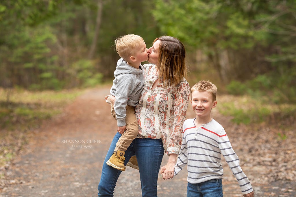 Shannon Cliffe Photography | 131 Sloan Dr, Thamesford, ON N0M 2M0, Canada | Phone: (226) 268-0112