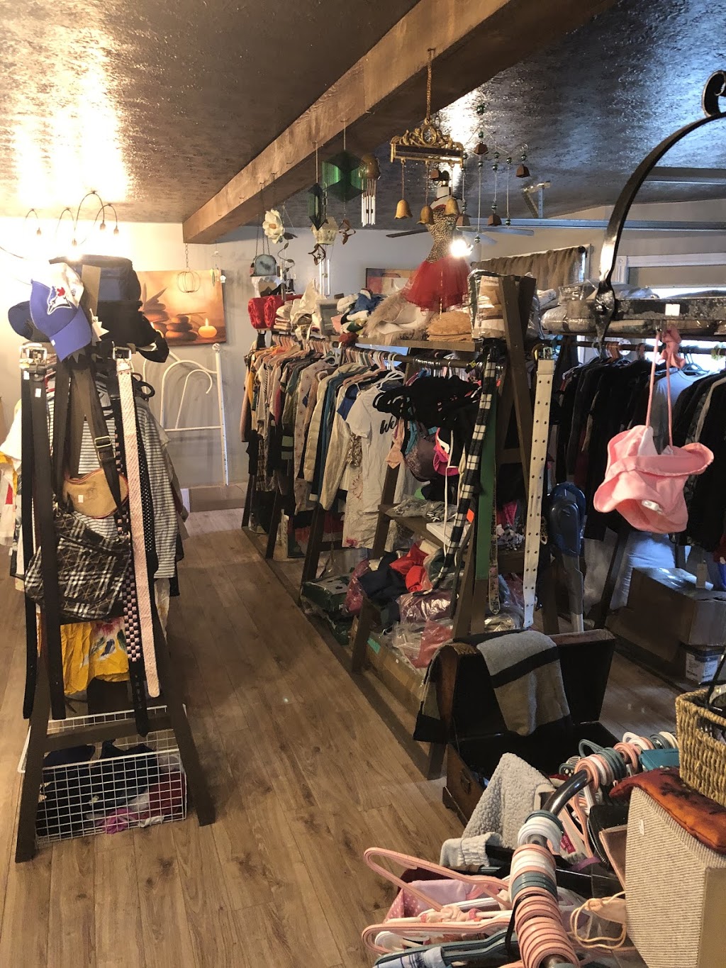 Turn Around Collectables | 277 Chatham St S, Blenheim, ON N0P 1A0, Canada | Phone: (226) 627-0252
