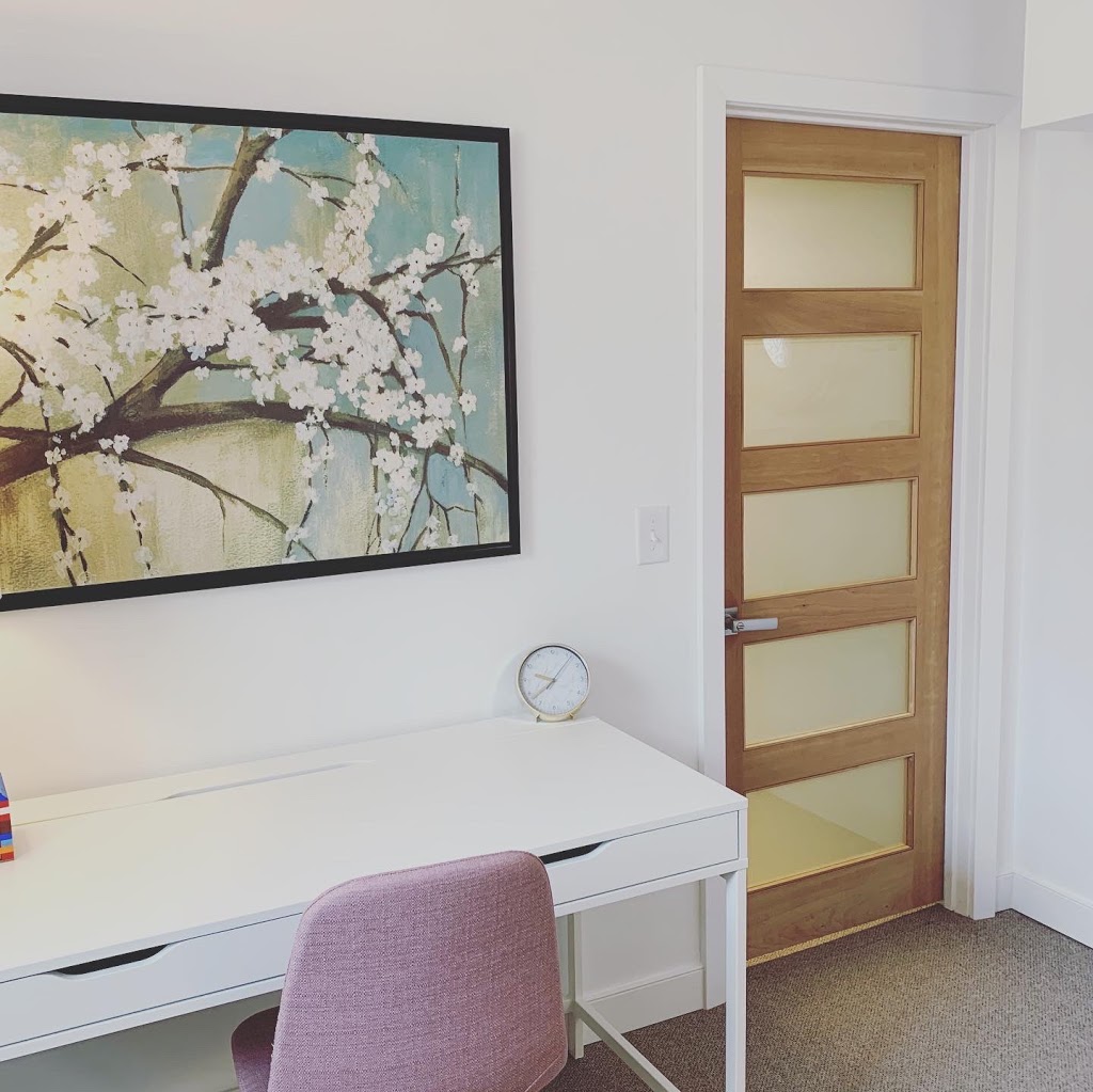 Mannas Therapy and Consulting | 2632 24 St SW Suite 110, Calgary, AB T2T 5H9, Canada | Phone: (403) 585-1588