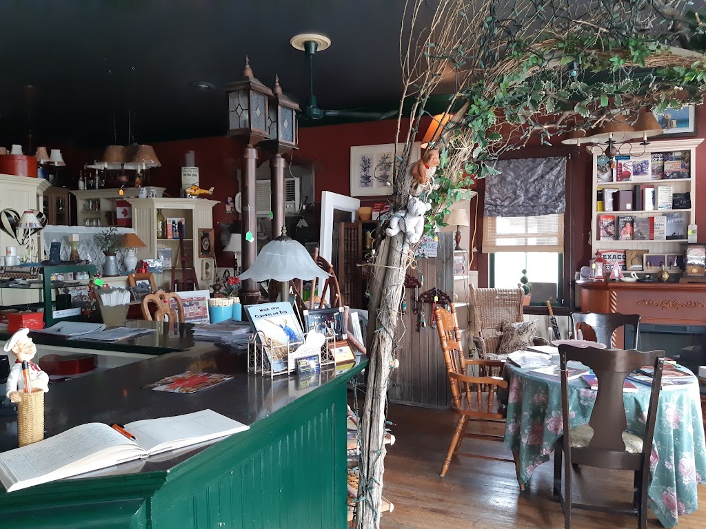 Mother Mountain Teahouse and country store | 102 1 Ave NW, Delia, AB T0J 0W0, Canada | Phone: (403) 364-2057