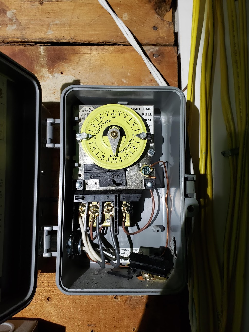 Allan Electrical Services | 25 Trudelle St, Scarborough, ON M1J 1Z4, Canada | Phone: (647) 929-9454
