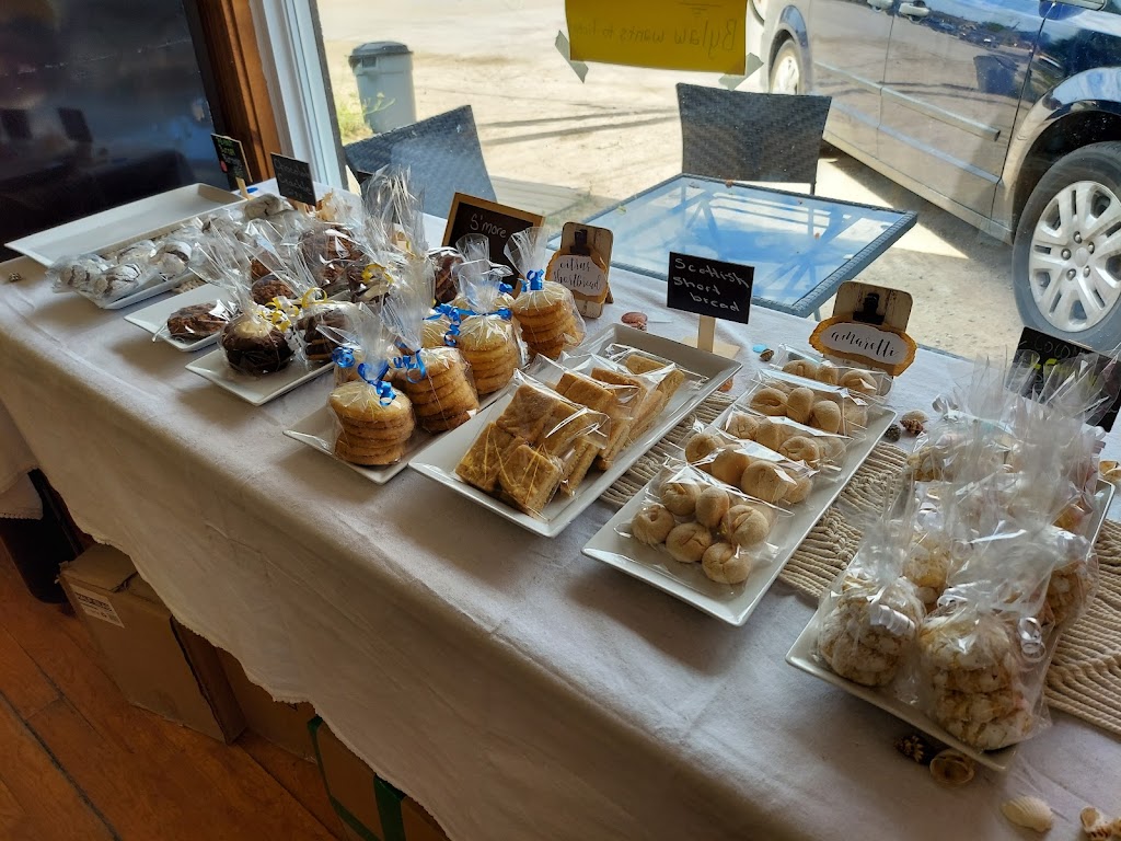 Luscious Bakery Eatery Cafe Inc. | 103 2nd Ave N, Sauble Beach, ON N0H 2G0, Canada | Phone: (519) 422-2253