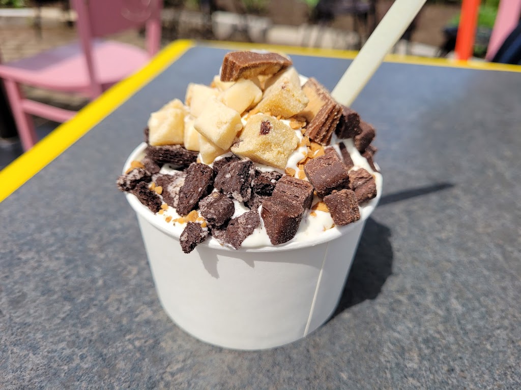 Sugar Skulls Ice Cream Elora | 22 Metcalfe St, Elora, ON N0B 1S0, Canada | Phone: (226) 706-1702