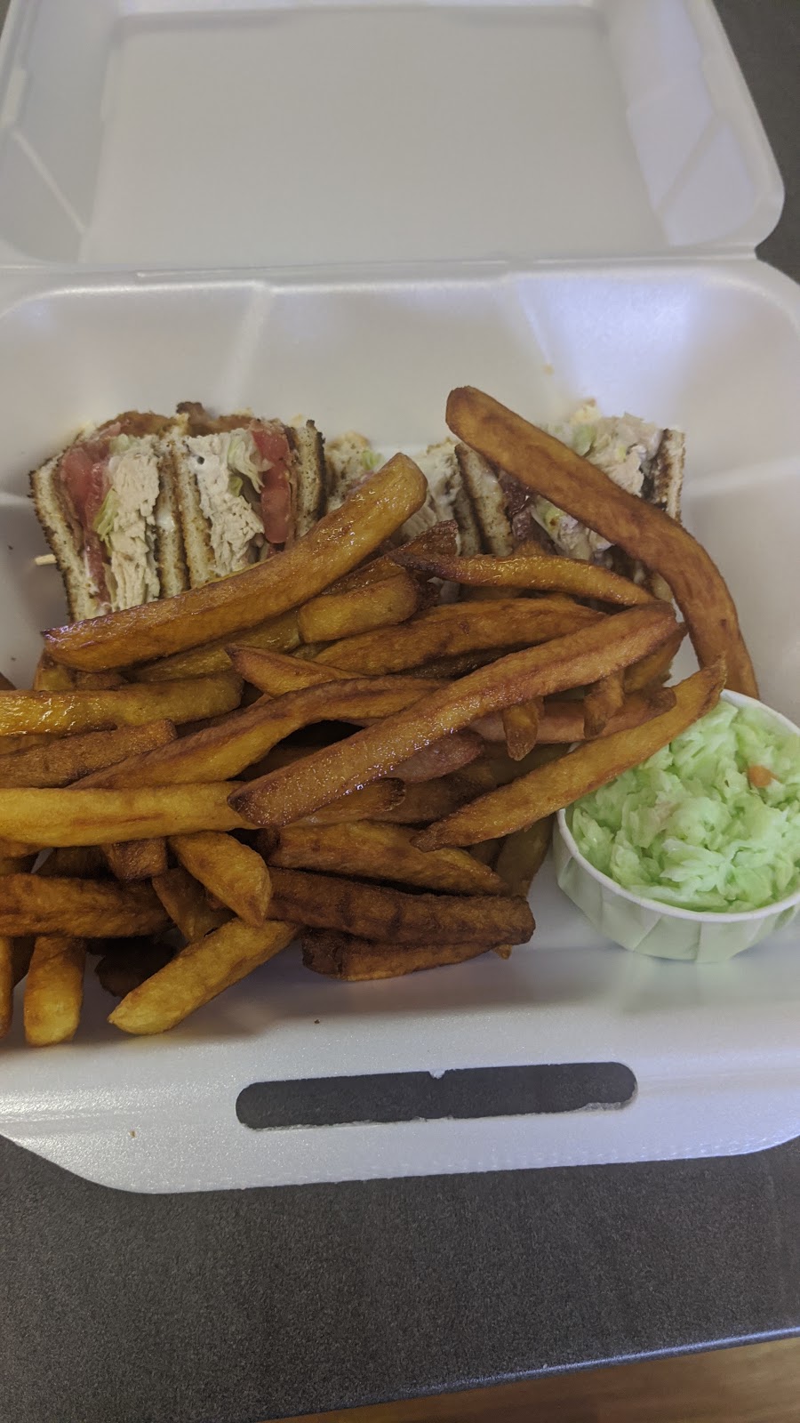 RESTAURANT LE ST-H | 238 Chemin Cartier, Saint-Hilarion, QC G0A 3V0, Canada | Phone: (418) 400-8808
