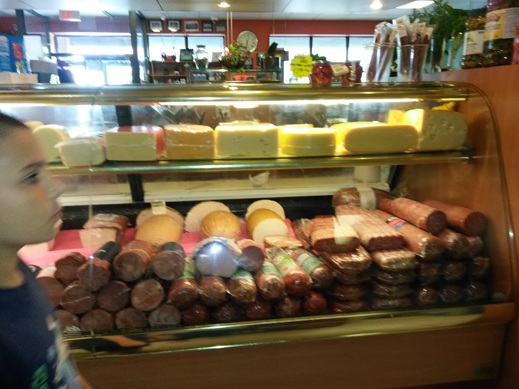Britannia Italian Bakery | 5925 Grossbeak Dr, Mississauga, ON L5N 7X6, Canada | Phone: (905) 824-1924