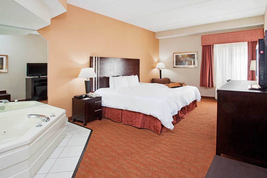Hampton Inn Niagara Falls | 501 Rainbow Blvd, Niagara Falls, NY 14303, USA | Phone: (716) 285-6666