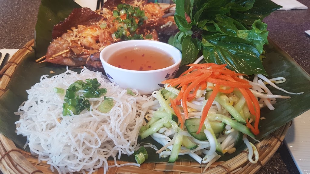 Rice Paper Vietnamese Fine Cuisine | 10080 178 St NW, Edmonton, AB T5S 1S5, Canada | Phone: (780) 483-8198