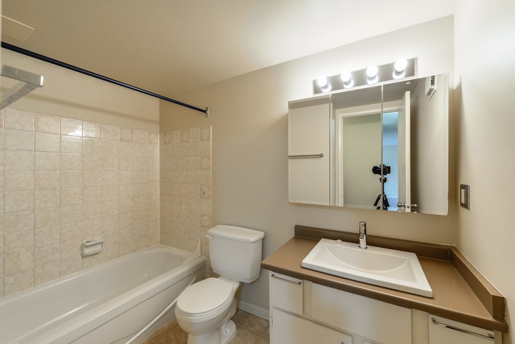 Camelot | 3431 139 Ave NW, Edmonton, AB T5Y 1Z5, Canada | Phone: (587) 416-9245