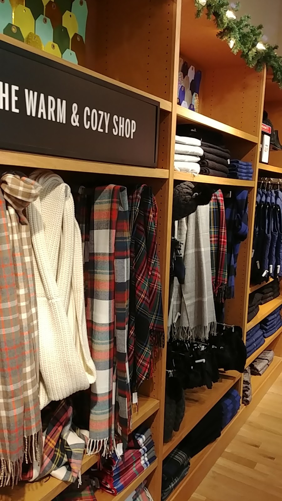 J.Crew Factory | 8555 Campeau Dr Unit #940, Kanata, ON K2T 0K5, Canada | Phone: (613) 435-6236