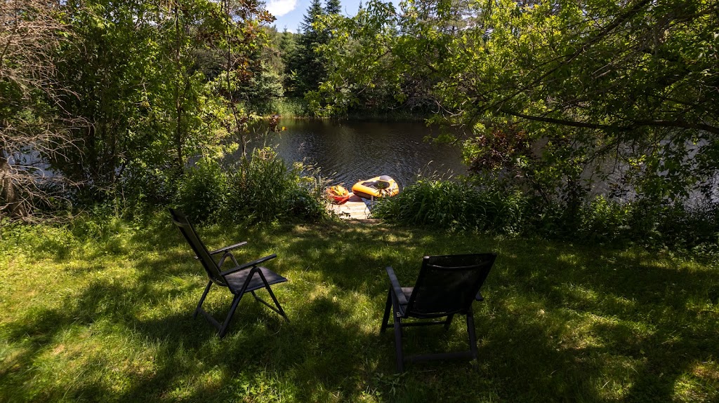 Chalet Chic Bohème & Spa | 310 Chem. de Vendée, Amherst, QC J0T 2T0, Canada | Phone: (450) 660-4387