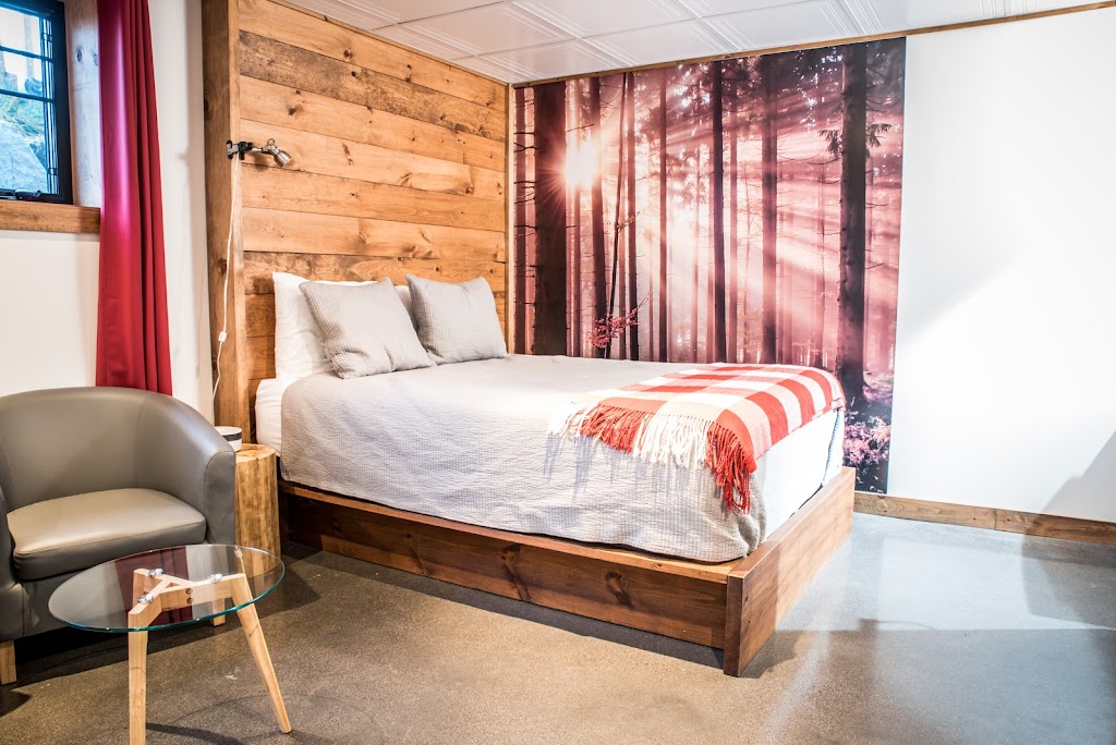 Gîte Du Haut Des Arbres | 744 du, Chem. du Ruisseau-Lachance, Chicoutimi, QC G7H 5A7, Canada | Phone: (418) 815-4667