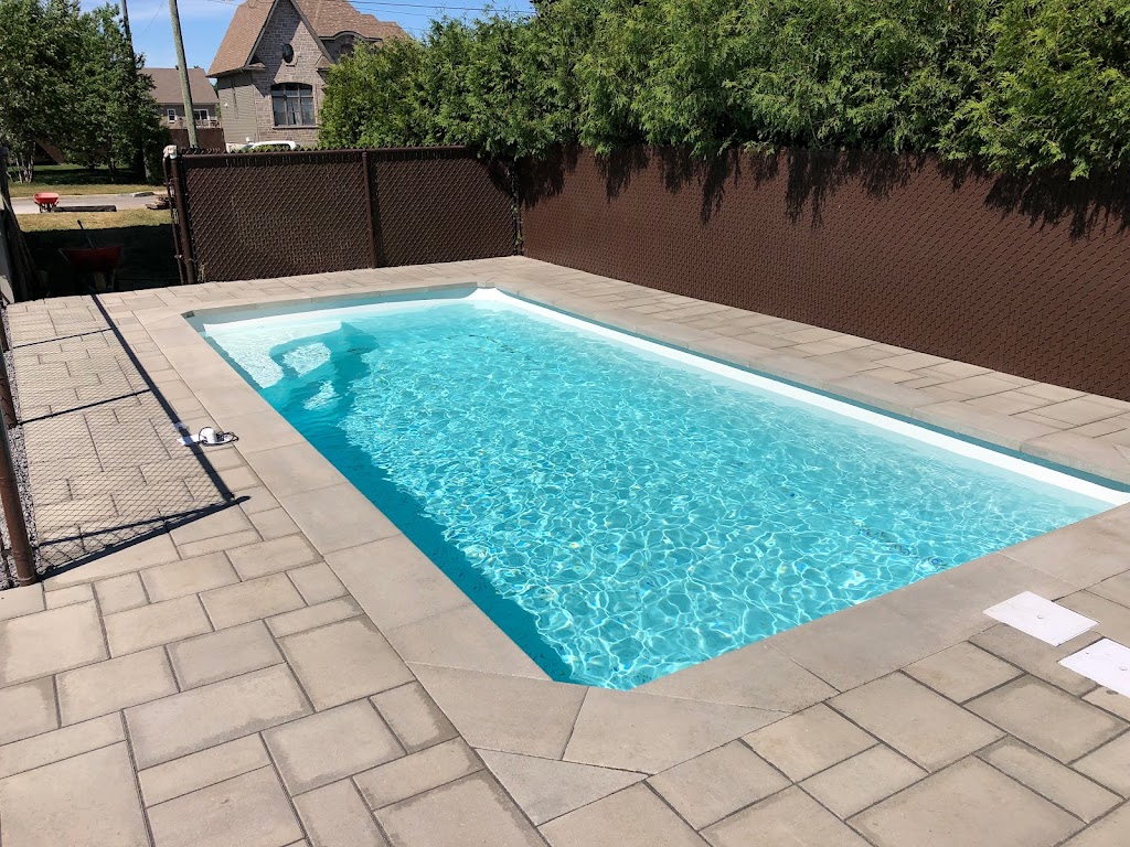 Distinction Pavé | 56 Rue de la Colombe, Saint-Lin - Laurentides, QC J5M 0J3, Canada | Phone: (438) 821-6766