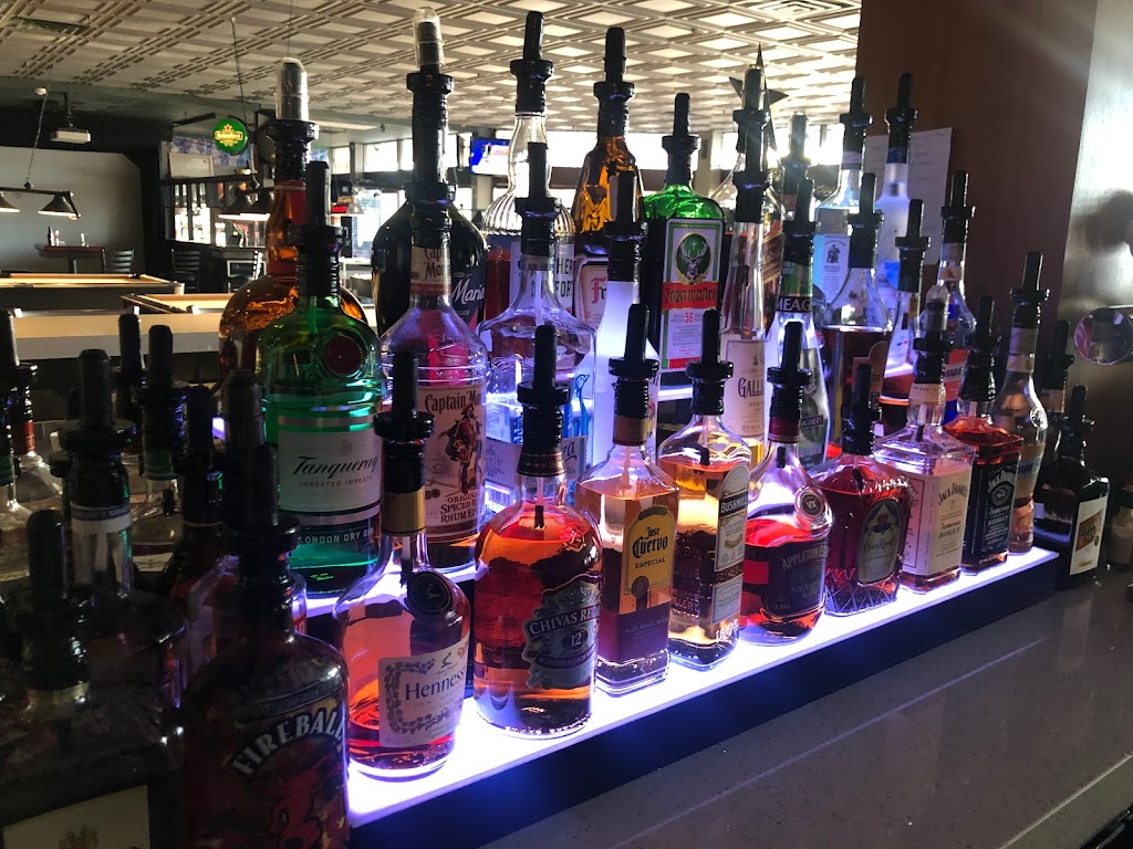 Billard Shooters | 5017 Bd des Sources, Pierrefonds, QC H8Y 3E3, Canada | Phone: (514) 685-0704