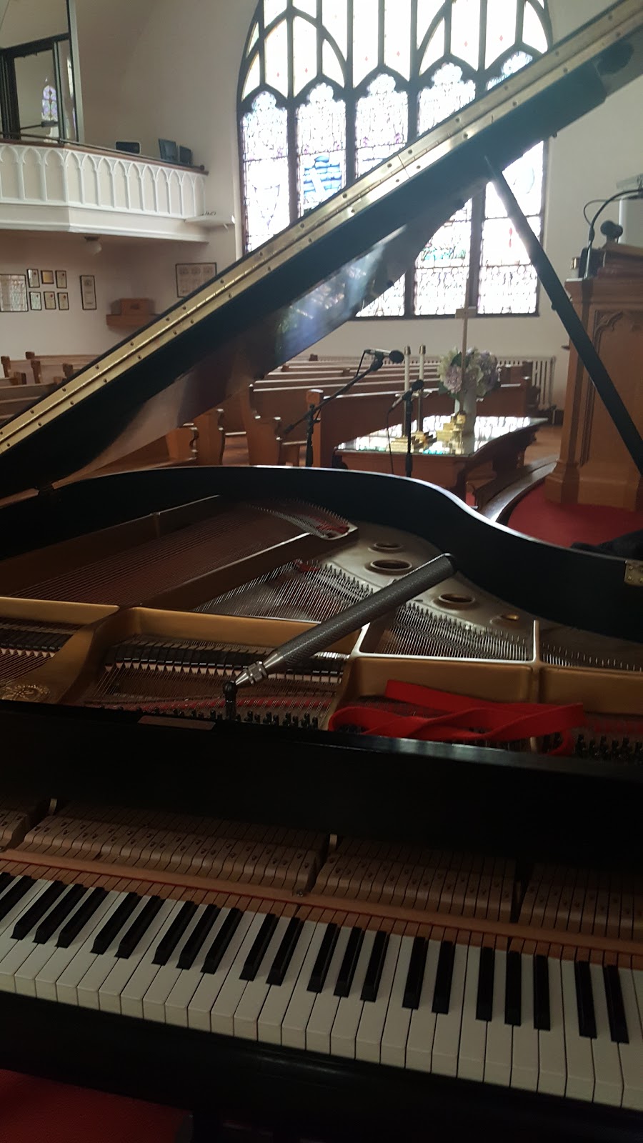 Calvary United Church | 91 Gruhn St, Kitchener, ON N2G 1S3, Canada | Phone: (519) 744-9696