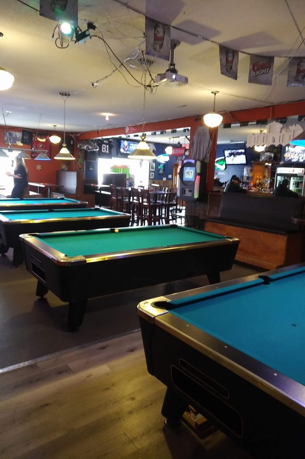 Encore Bar & Eatery | 10 Park St, Welland, ON L3B 4M2, Canada | Phone: (905) 734-4233