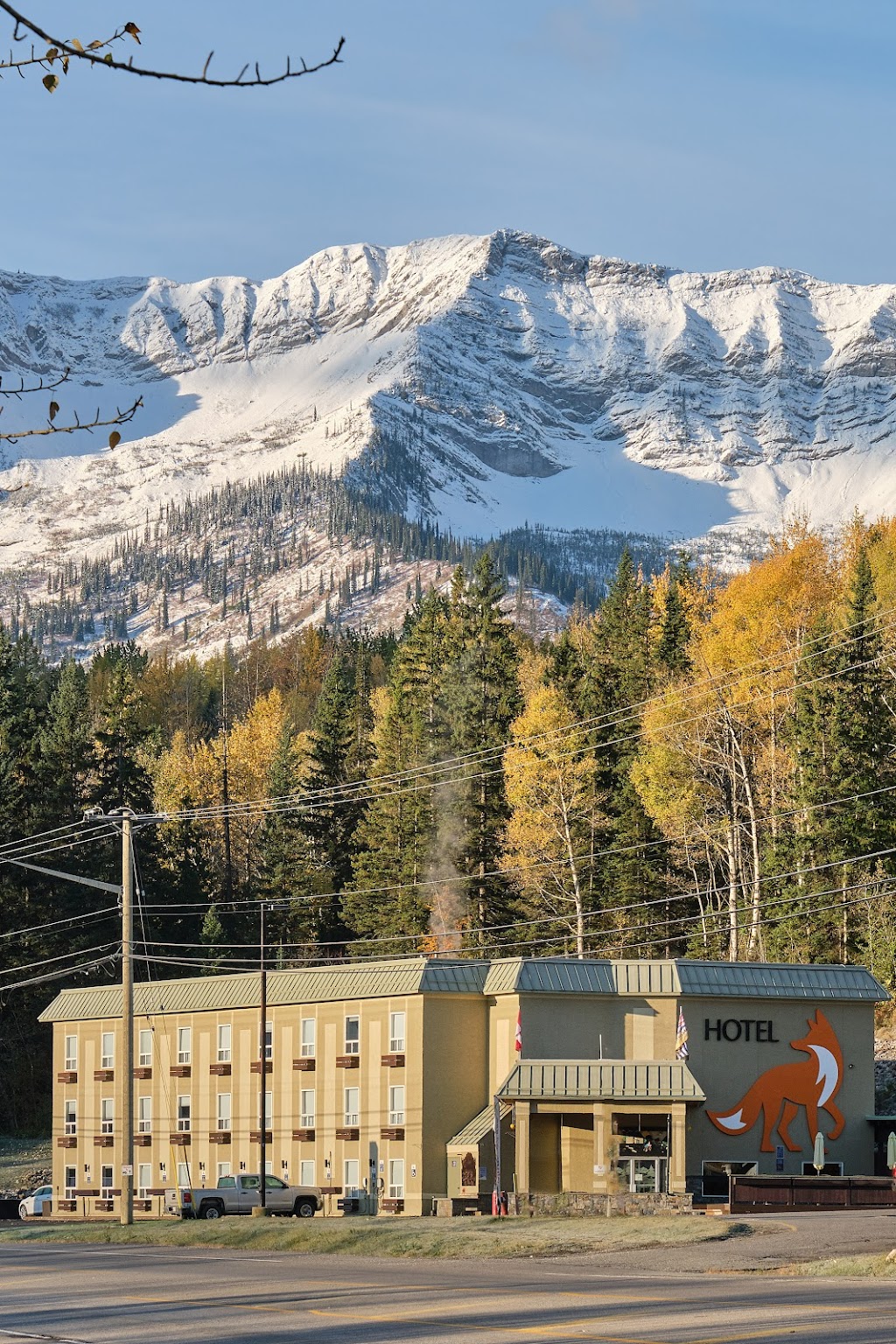 Fernie Fox Hotel | 2021 Hwy #3, Fernie, BC V0B 1M1, Canada | Phone: (877) 447-6788