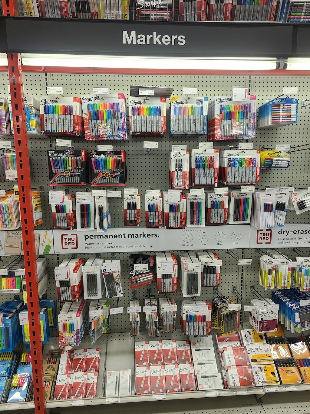 Staples | 20055 Willowbrook Dr Unit 200, Langley, BC V2Y 2T5, Canada | Phone: (604) 514-2160