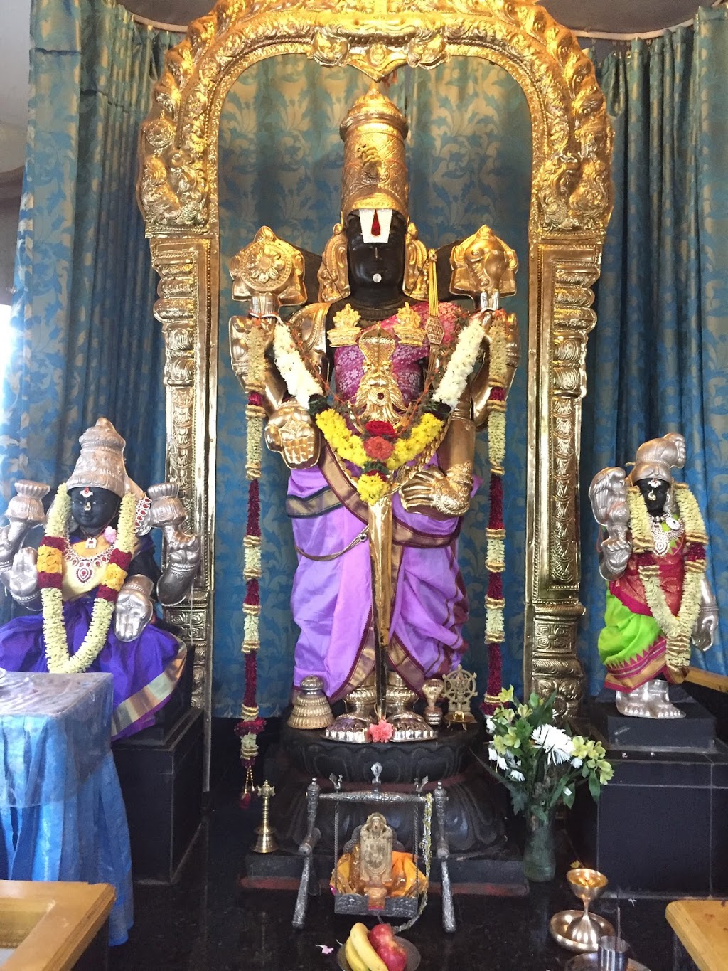 Vishnu Mandir | 8640 Yonge St, Richmond Hill, ON L4C 6Z4, Canada | Phone: (905) 886-1724