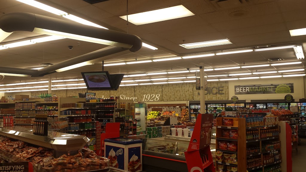 La Mantias Country Market | 50 William St S, Lindsay, ON K9V 3A5, Canada | Phone: (705) 324-6625
