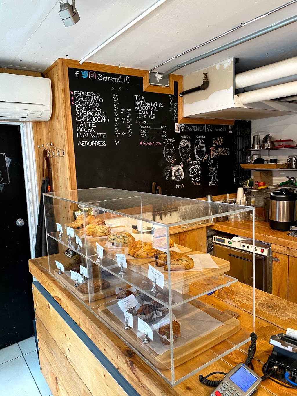 Fahrenheit Coffee | 529 Richmond St W, Toronto, ON M5V, Toronto, ON M5V 3Z8, Canada | Phone: (647) 896-1774