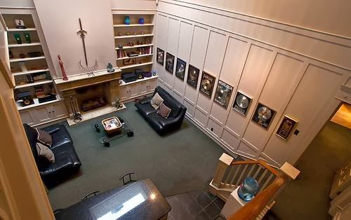 ARMOURY STUDIOS | 1688 W 1st Ave #202, Vancouver, BC V6J 1G1, Canada | Phone: (604) 737-1687