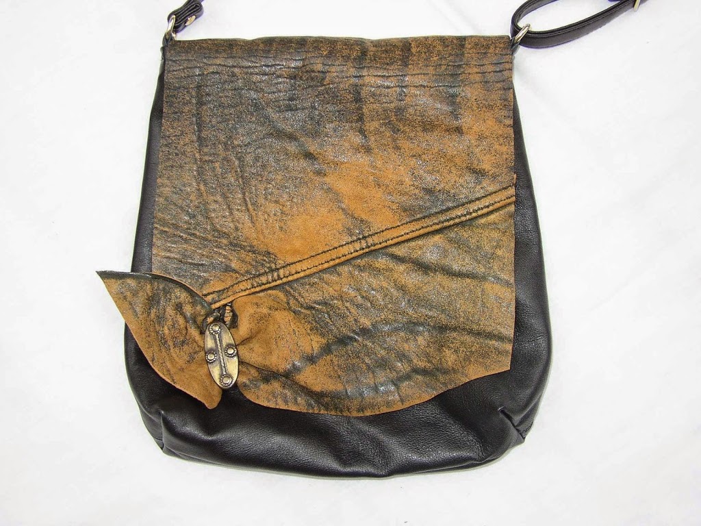 Revoila par Mariane Bombardier (fashion design) | 240 Rue du Vieux-Barrage, Richelieu, QC J3L 4T3, Canada | Phone: (514) 260-4384