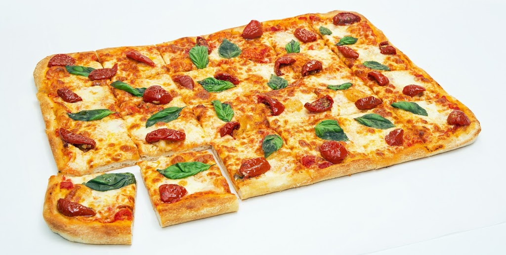 Pizzaville | 2600 Rutherford Rd, Concord, ON L4K 5R1, Canada | Phone: (416) 736-3636