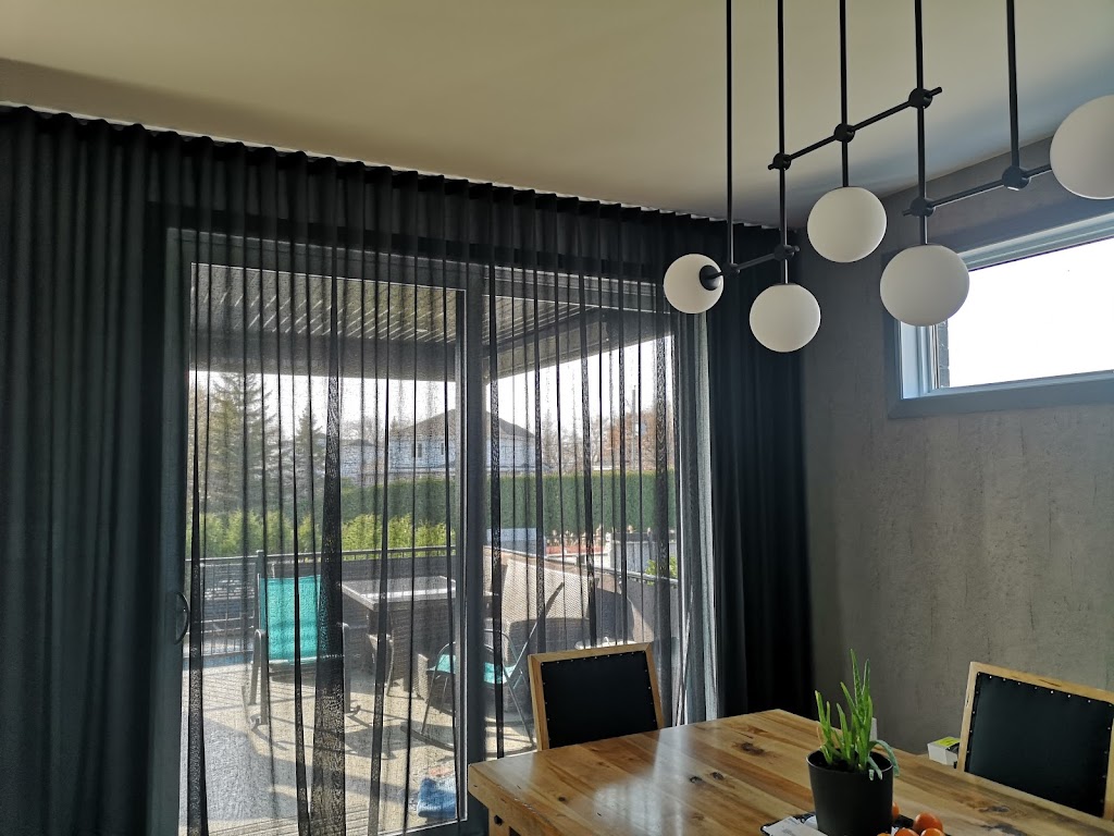 Amélie Gouin; Styliste en habillage de fenêtres | 404 Rue du Parcours, Varennes, QC J3X 0E7, Canada | Phone: (514) 831-8974