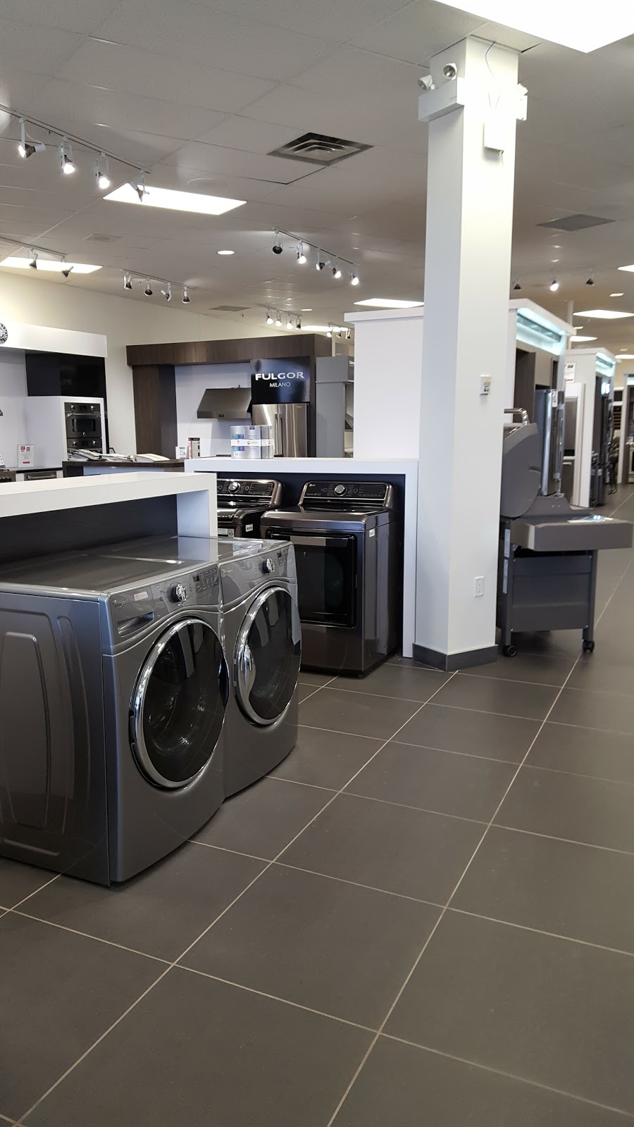 Appliance Canada | 3050 Vega Blvd Unit #8A, Mississauga, ON L5L 5X8, Canada | Phone: (289) 652-1935