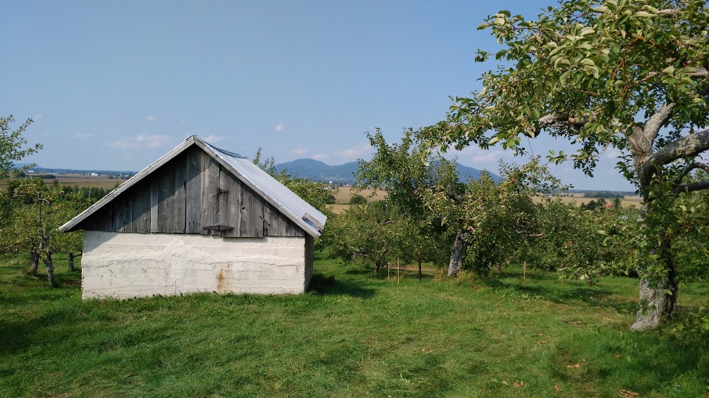 Verger Dautrefois | 3675 Rang du Cordon, Saint-Jean-Baptiste, QC J0L 2B0, Canada | Phone: (450) 446-4455