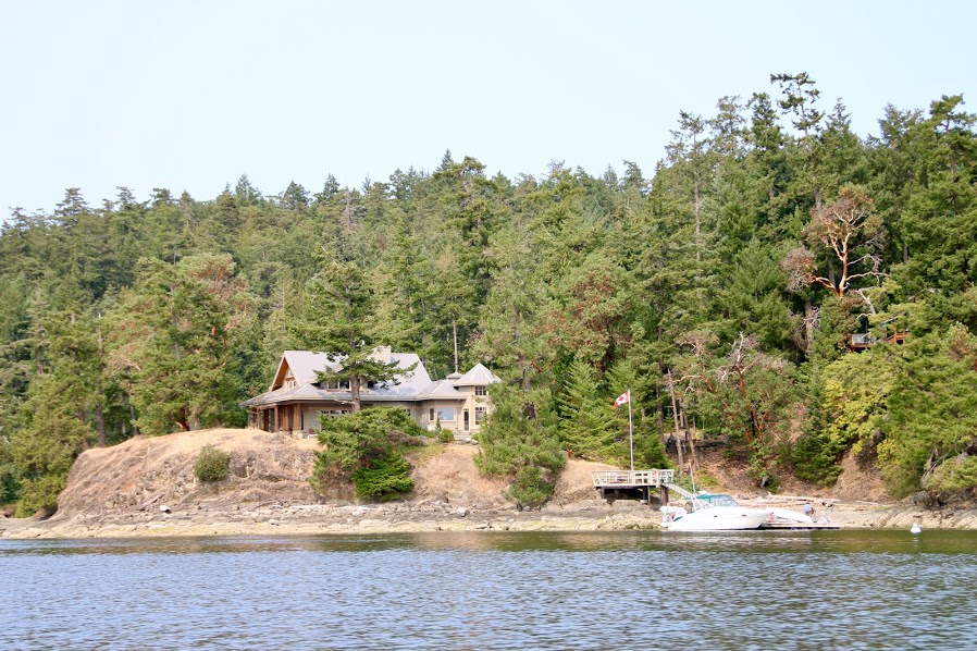 Victoria Boat Rentals | 9835 Seaport Pl, Sidney, BC V8L 4X3, Canada | Phone: (250) 508-9318