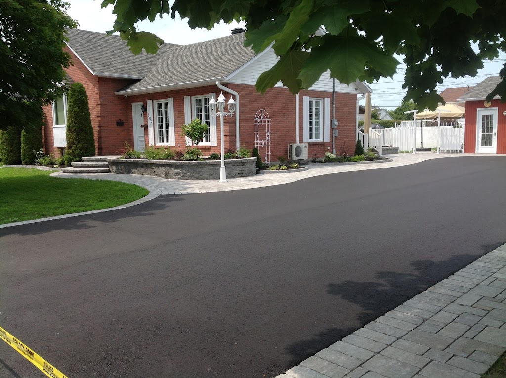Les Pavages Duroseal | 894 Av. de Grande Île, Salaberry-de-Valleyfield, QC J6S 3N8, Canada | Phone: (450) 371-9000