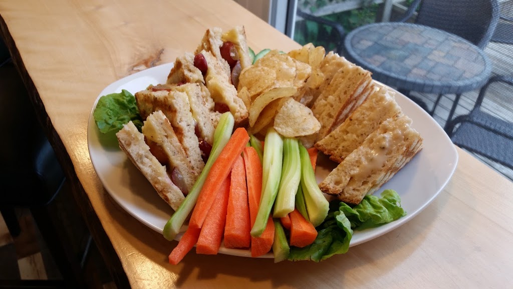 Cackling Goose Market | 38 York St, Sackville, NB E4L 4R4, Canada | Phone: (506) 536-2303