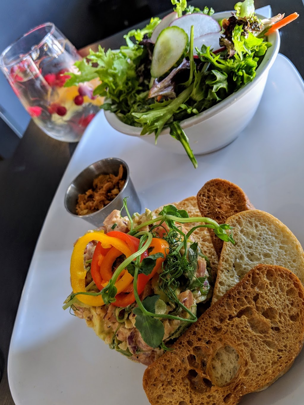Küto Comptoir à Tartares Blainville | 1323 Boulevard Michèle-Bohec, Blainville, QC J7C 5L4, Canada | Phone: (450) 987-1413