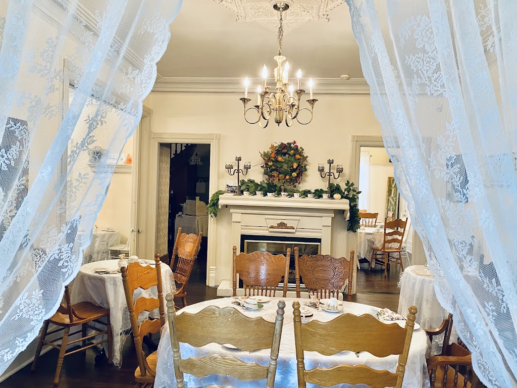 The Lovely Teahouse | 2449 ON-11, Oro Station, ON L0L 2E0, Canada | Phone: (705) 333-3277
