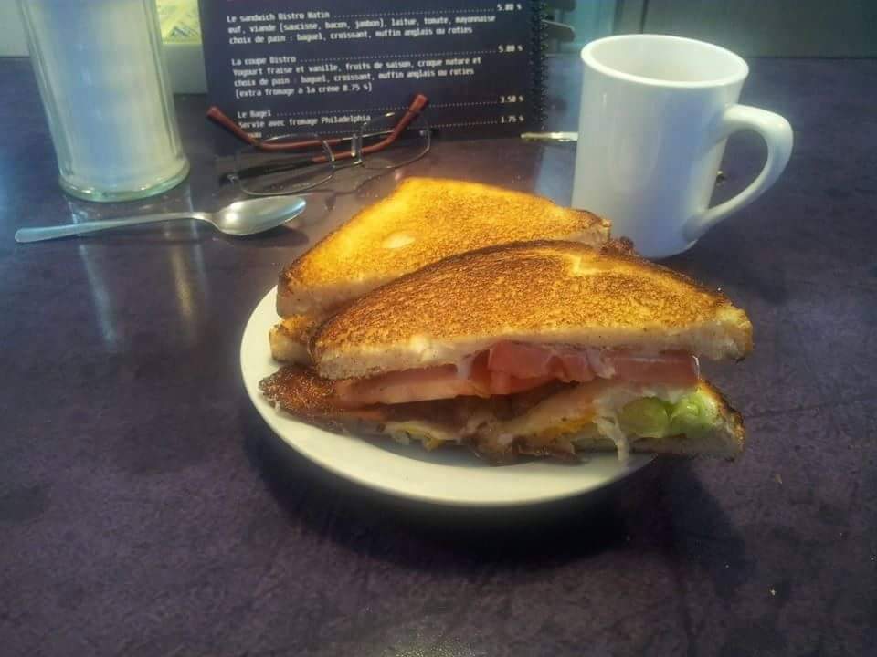 Bistro Le Ptit Café | 285 13e Avenue N, Sherbrooke, QC J1E 2Y5, Canada | Phone: (819) 349-8536