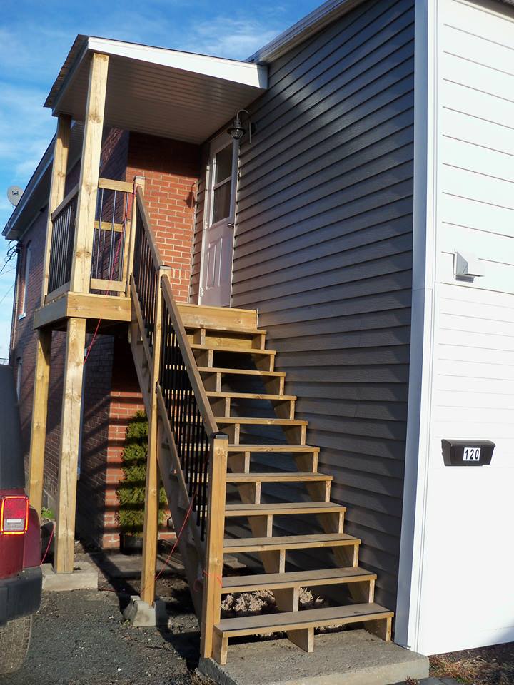 120 En face du Lac | 120 Rue Denison E, Granby, QC J2G 4C5, Canada | Phone: (514) 817-4247