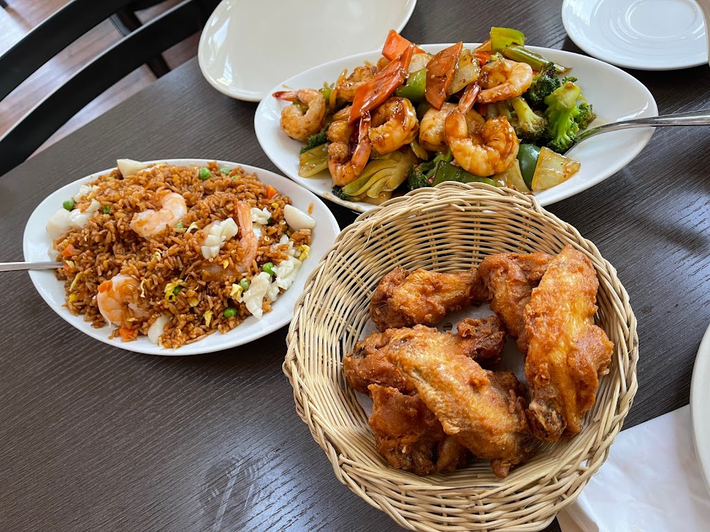 Wiarton Inn Restaurant & Bar | 666 Berford St, Wiarton, ON N0H 2T0, Canada | Phone: (519) 534-3400